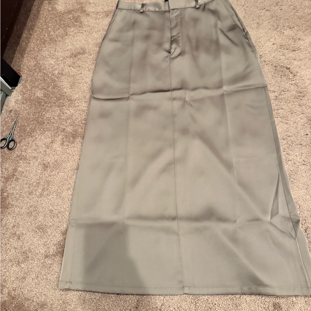 Banana Republic Gray Maxi Skirt